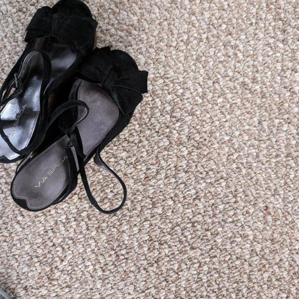 Gorgeous Suede Black Sandals by Via Spiga